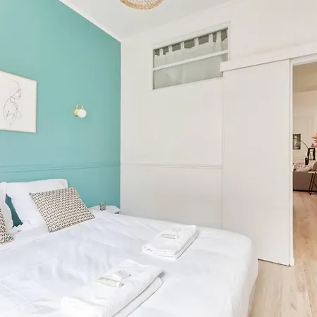 Apartment Cocooning Near Champs-elysee